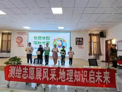 塔里木大學學子測繪返家鄉：青春力行，情系桑梓